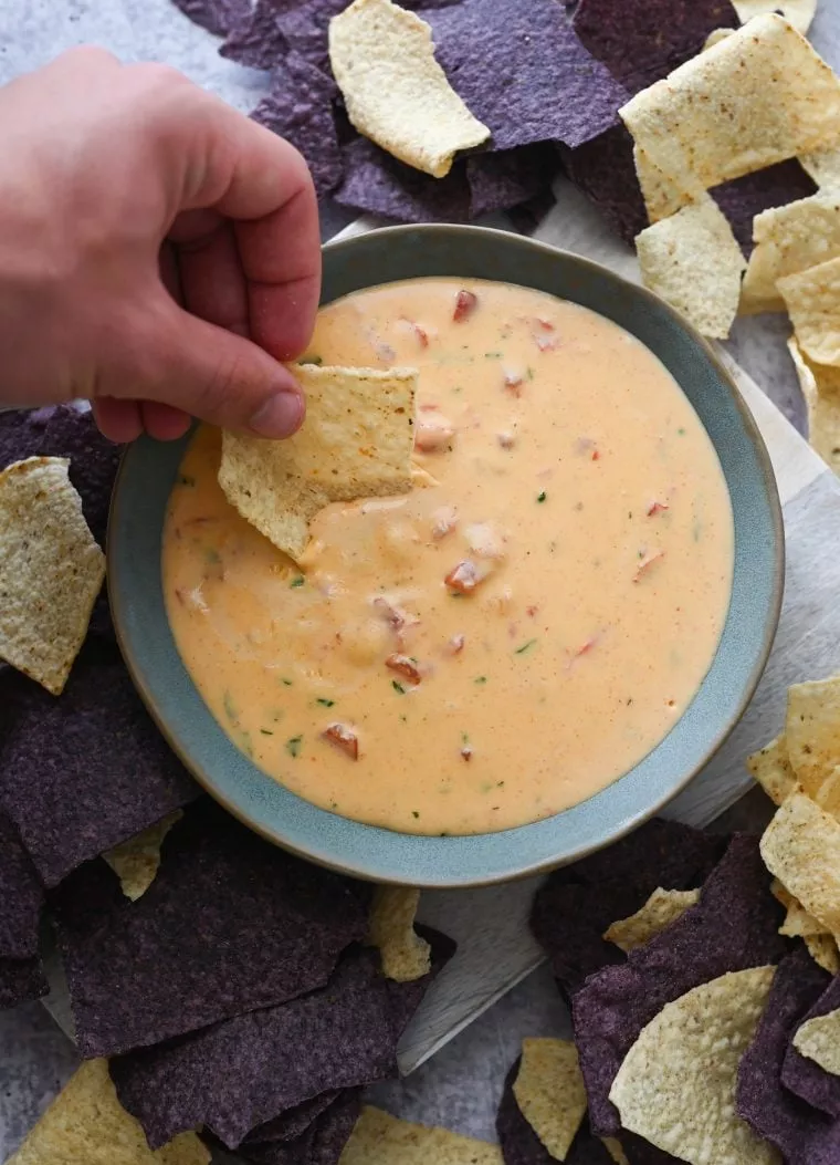 Chile con queso với khoai tây chiên